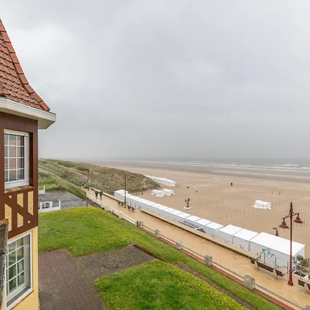 Beautiful Normandy In An Exclusive Location * De Haan